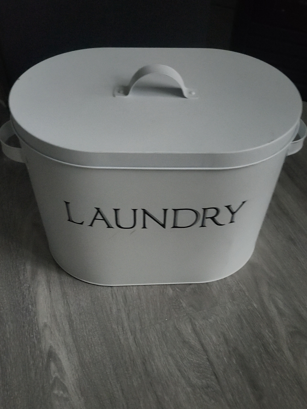 White Metal Laundry Bin with Lid